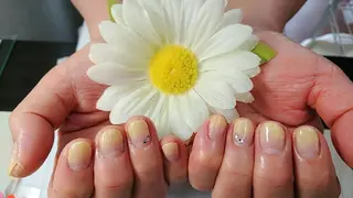 ネイル fujinail(バーバーフジノ)所属・藤野 智美のネイルデザイン