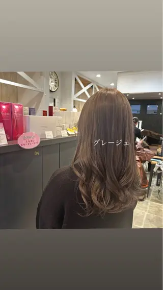 ロング 大槻 ハルカのヘアスタイル