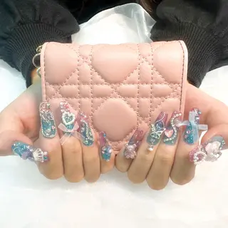 ネイル Manamǐ 個性派のネイルデザイン