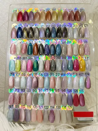 ネイル Ubuntu🎀 ネイルサロン✨のネイルデザイン