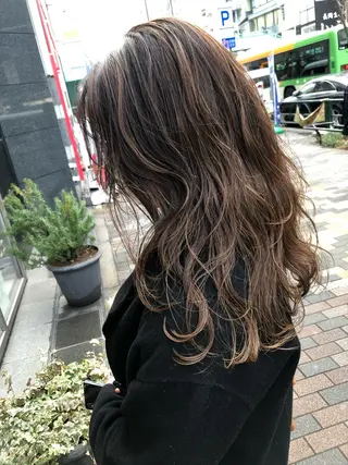 ミディアム カラー 渋谷/韓国風 西原直樹のヘアスタイル