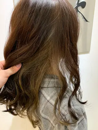 セミロング カラー 早坂 裕真のヘアスタイル