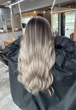 ロング カラー ROBIN所属・指名数No.1 /NAOYAのヘアスタイル