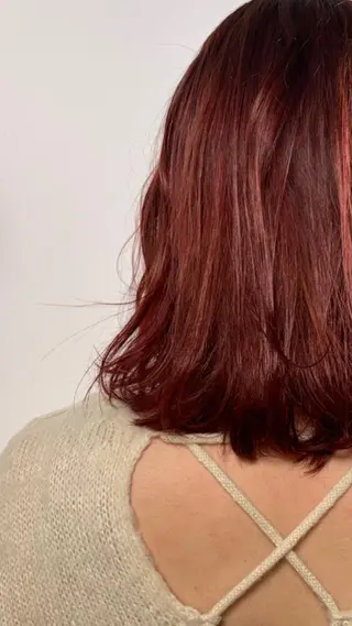 ミディアム カラー よしだ とおいのヘアスタイル