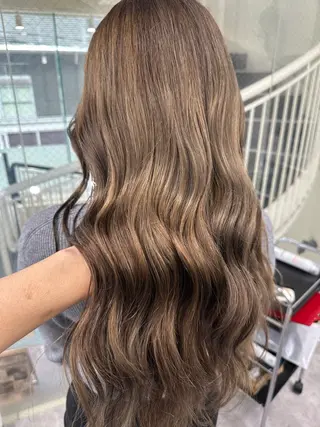 ロング カラー ヘアアレンジ 久米 治仁のヘアスタイル