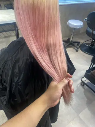 カラー Seleneコウキ ブリーチ/ハイトーンのヘアスタイル