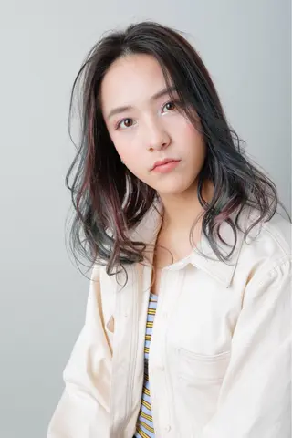 ロング カラー パーマ Kingdom元町店所属・ヘアメイク金坂 /カットカラー/のヘアスタイル