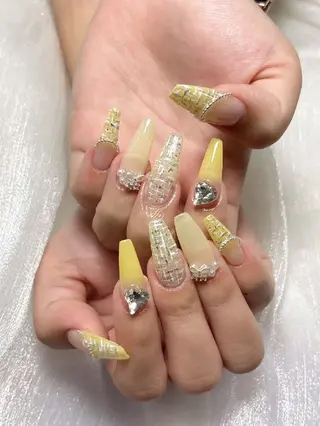 ネイル ENsalon AKIRAのネイルデザイン