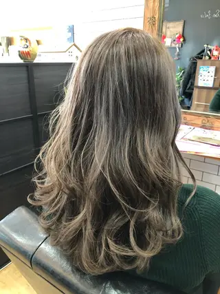 ロング カラー THREE所属・THREE 関根大のヘアスタイル