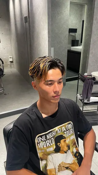 ショート パーマ メンズ 野髙 昂大のヘアスタイル