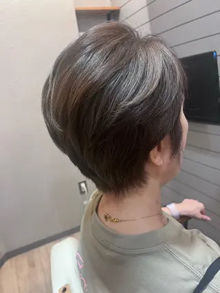 ショート ハラちゃんカット✂︎ 透明感🩵ケアカラーのヘアスタイル