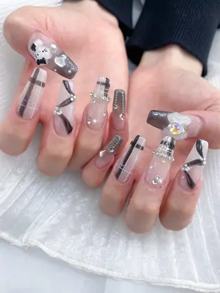 ネイル 五十嵐 美智のネイルデザイン