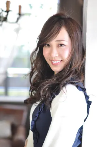 ロング Euphoria 【ユーフォリア】のヘアスタイル