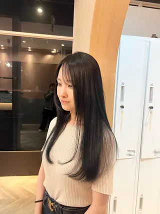 ロング カラー 透明感カラー /ヒグチアオイのヘアスタイル