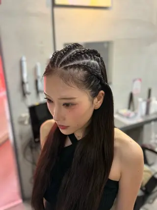 ヘアアレンジ FLOPNIK所属・クニマツ クレアのヘアスタイル