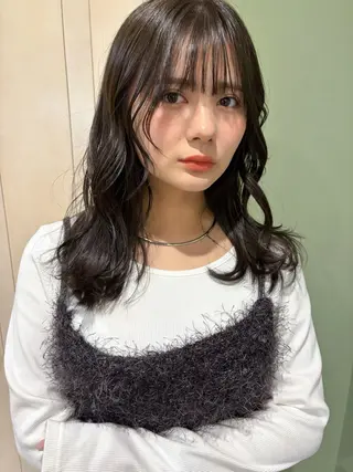 ロング カラー 酒井 菜花のヘアスタイル