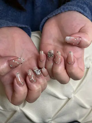 ネイル nail.salon .Reversalのネイルデザイン