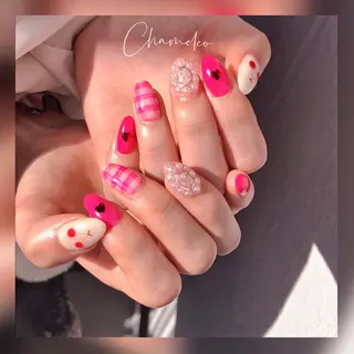 ネイル 《カメレオン》 西田美輝のヘアスタイル