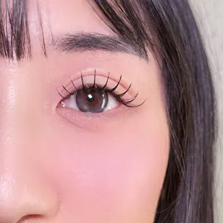 マツエク・マツパ SALON VILLAGE所属・cherien 梅津のマツエク・マツパデザイン