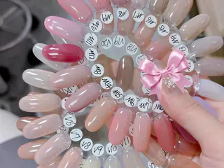 ネイル 🎀まゆ 🪽🐾のネイルデザイン