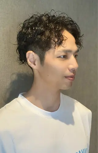 ショート パーマ メンズ 村井 隆仁のヘアスタイル