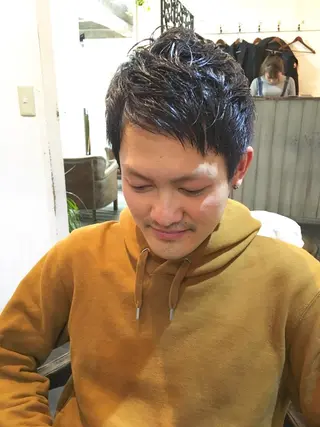 ショート カラー メンズ Lolonois池田 代表 鍜治本颯太のヘアスタイル