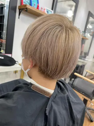 カラー 香野 優子のヘアスタイル