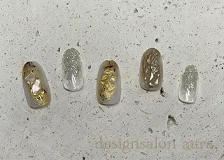 ネイル 根津 綾子のネイルデザイン