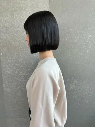 ショート ボブ×縮毛矯正× 髪質改善/三ツ木一生のヘアスタイル