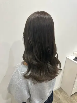 ロング カラー SALOWIN    銀座RAY 2所属・yamashika honokaのヘアスタイル