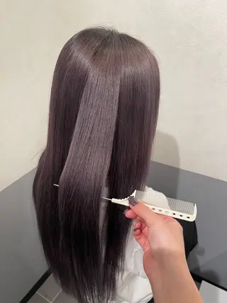 カラー bamboo grass second所属・小澤 春香のヘアスタイル