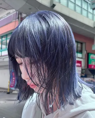 ミディアム カラー リノ stylist🪐のヘアスタイル