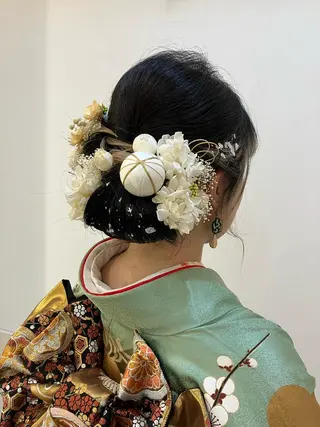 ミディアム yukari 艶髪ヘアのヘアスタイル