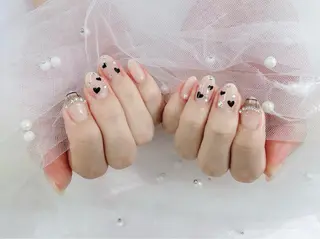 ネイル Ranon所属・ᴿᴬᴺᴼᴺ 🤍 𝐴𝑌𝐴𝐾𝐴のネイルデザイン