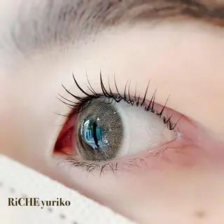 マツエク・マツパ RiCHE吉祥寺店所属・Yuriko⭐️ まつげ/眉毛のマツエク・マツパデザイン