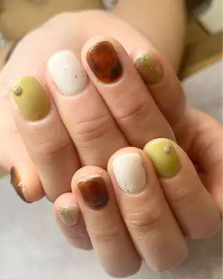 ネイル komorebi. 小峯 真実のネイルデザイン