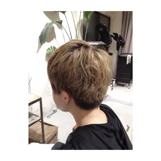 ショート ミディアム カラー アオガミ （前髪顔周りカット）のヘアスタイル