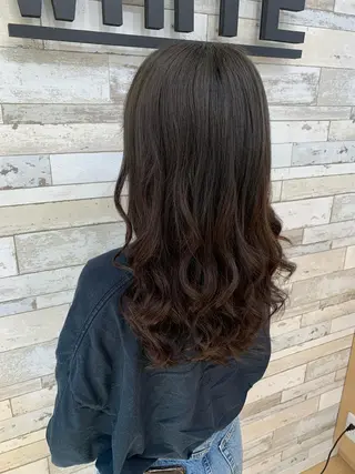 セミロング ハイトーン✨艶髪💘 💘 AYANO💘のヘアスタイル