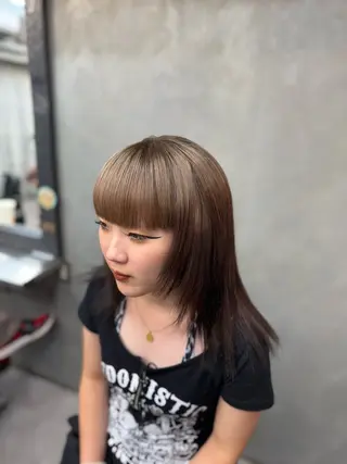 ロング カラー TNB TOKYO所属・Insta 指名 No.1KURUMIのヘアスタイル