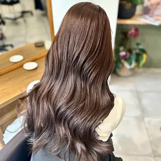 ロング カラー ブリーチなし/レイヤ ー特化🌈Tommyのヘアスタイル