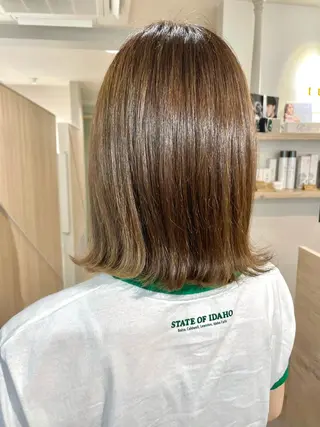 ミディアム カラー 西 めぐみのヘアスタイル