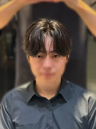 ショート パーマ メンズ YUKI🇰🇷 カルマ／ダウンパーマのヘアスタイル