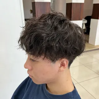 ミディアム パーマ メンズ 店舗指名No.1 吉岡　弘のヘアスタイル