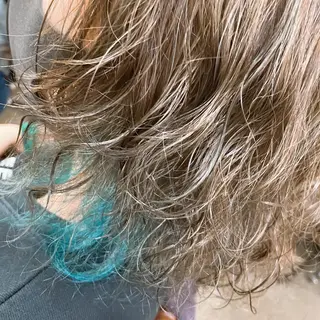 カラー EYEstylist ·ai MOERIのマツエク・マツパデザイン