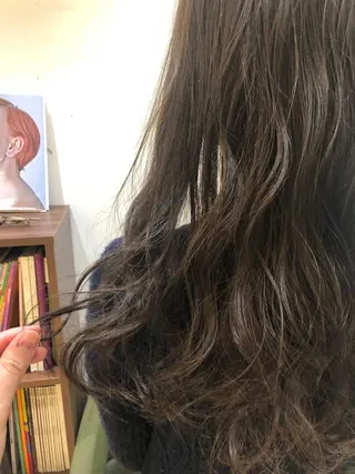 セミロング カラー パーマ ヘアアレンジ apish aoyama所属・武 愛子の眉毛・アイブロウイメージ