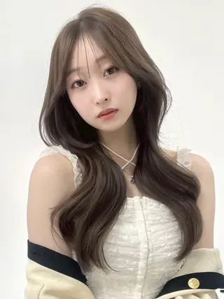 ロング カラー 韓国ベージュ🇰🇷 レイヤー🤍渋谷のヘアスタイル