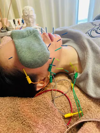 美容鍼灸サロン mahoroba院長のエステ・リラクイメージ