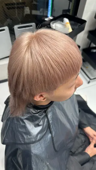 ショート カラー REN .のヘアスタイル
