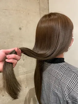 セミロング Luxe所属・Luxe表参道 髪質改善　奈良のヘアスタイル