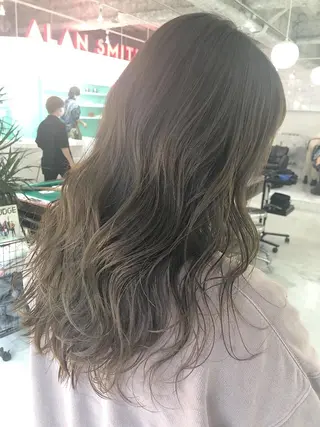 ロング カラー ヘアアレンジ GRAND OMOTESANDOのヘアスタイル